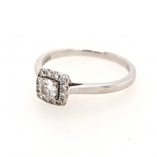 Pre Owned 18ct White Gold Diamond Cluster Ring ZX435